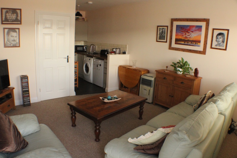 Flat , -, High Street  Droitwich Worcestershire